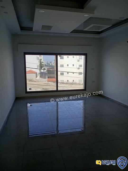 شقة ديلوكس مساحة 142م طابق اول في حي ام زويتينة - الجبيهة للبيع