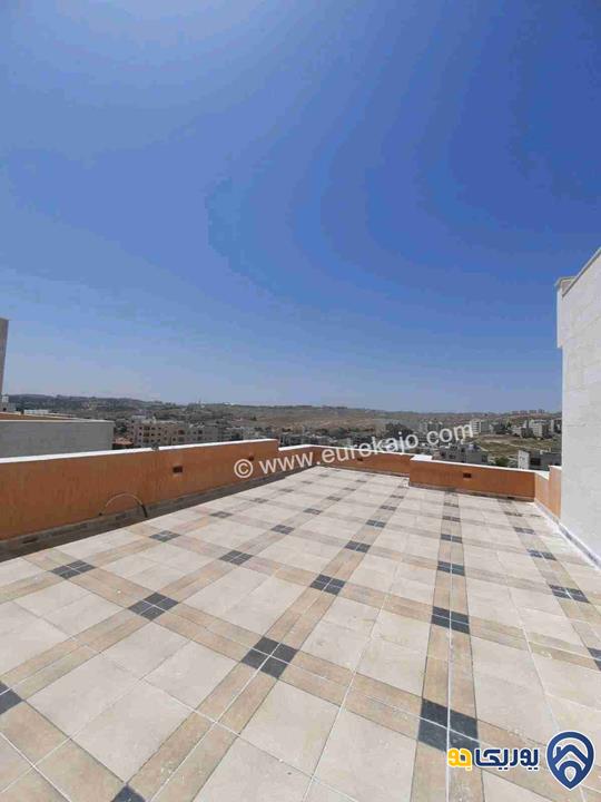 شقة سوبر ديلوكس طابق ثالث دوبليكس مساحة 250م للبيع في شفا بدران 