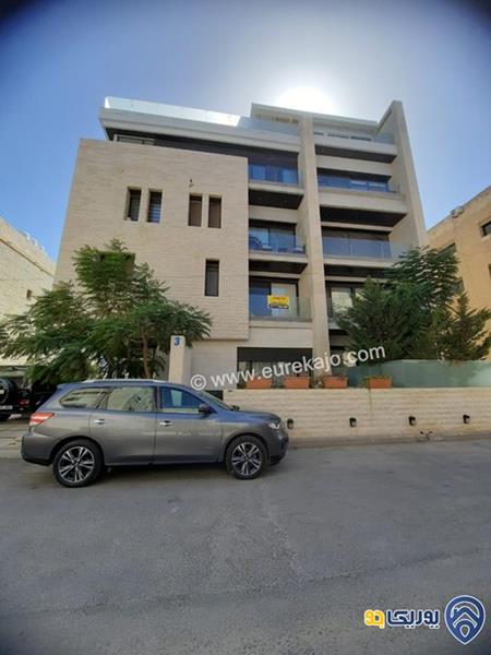 شقة سوبر ديلوكس طابق ثاني مساحة 120م للايجار في عبدون 