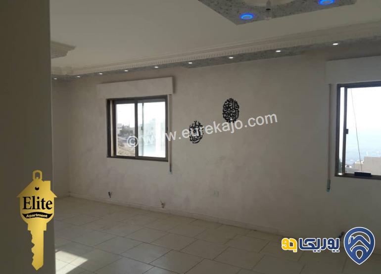 شقة سوبر ديلوكس للبيع طابق اول مساحة البناء 125م في ابو نصير 
