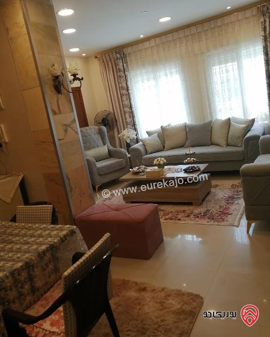 شقة مساحة 125م طابق ثاني للبيع في أبو نصير 