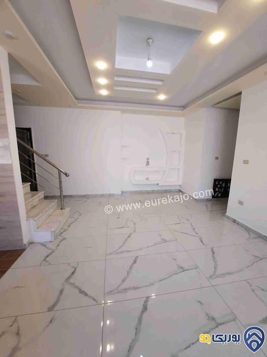 شقة سوبر ديلوكس طابق ثالث دوبلكس مساحة 210م للبيع في شفا بدران  