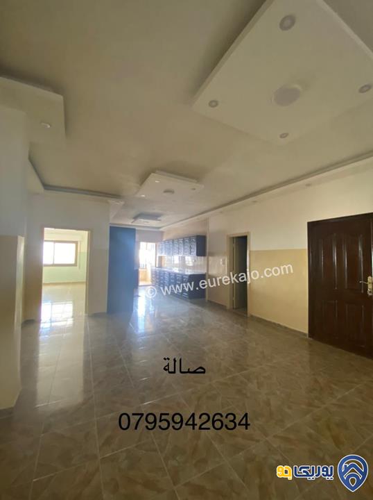 شقة ديلوكس للبيع طابق اول مساحة 170م في ابو علندا - عمان 