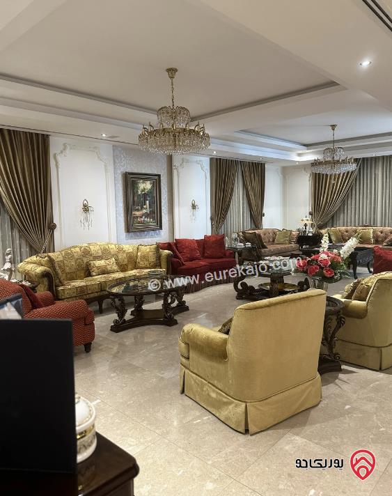 شقة طابقية مساحة 420م طابق ثاني للبيع في جبل عمان 