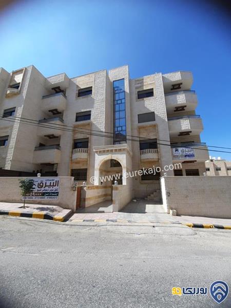 شقة سوبر ديلوكس طابق ثالث مساحة 180م للبيع في أبو نصير 