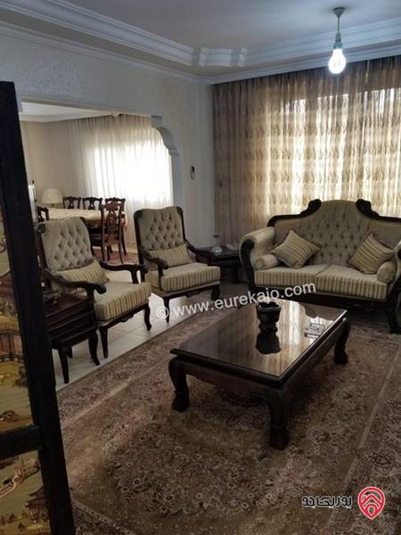شقة طابق رابع مساحة 150م للبيع مفروشة في اربد