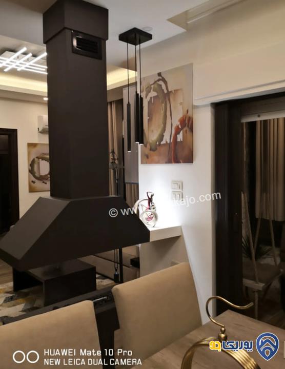 شقة سوبر ديلوكس طابق أول مساحة 85م للبيع مفروشة في الشميساني 
