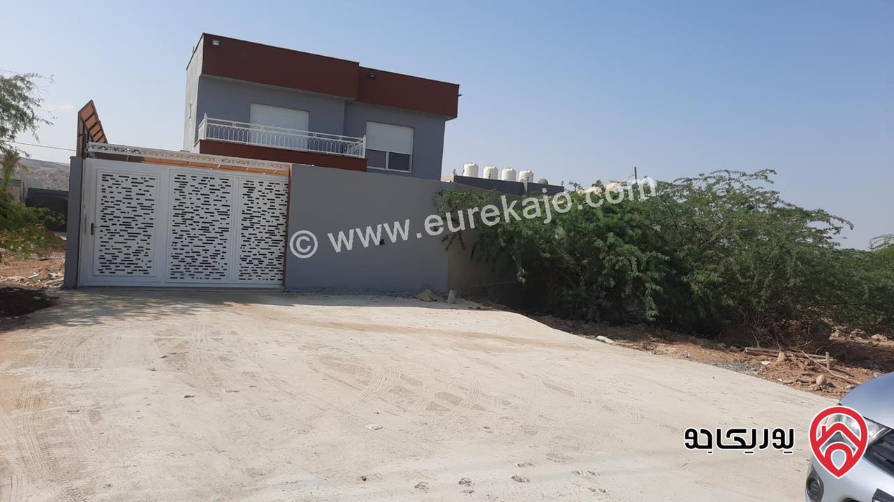 مزرعة - شاليه مساحة الأرض 355م ومساحة البناء 140م للبيع في البحر الميت 