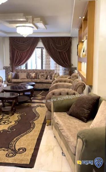 شقة سوبر ديلوكس طابق شبه أرضي مساحة 150م ومساحة خارجية 100م للبيع في أبو نصير 