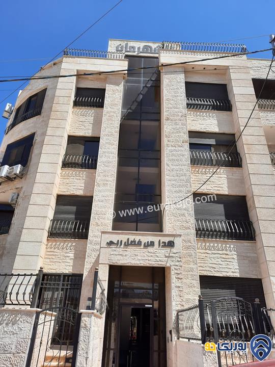 شقة سوبر ديلوكس مساحة 136م طابق تسوية للبيع في أبو نصير 