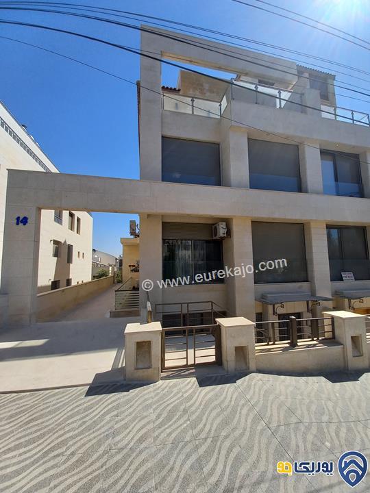 شقة فاخرة سوبر ديلوكس للايجار في عبدون طابق ارضي مساحة 120م